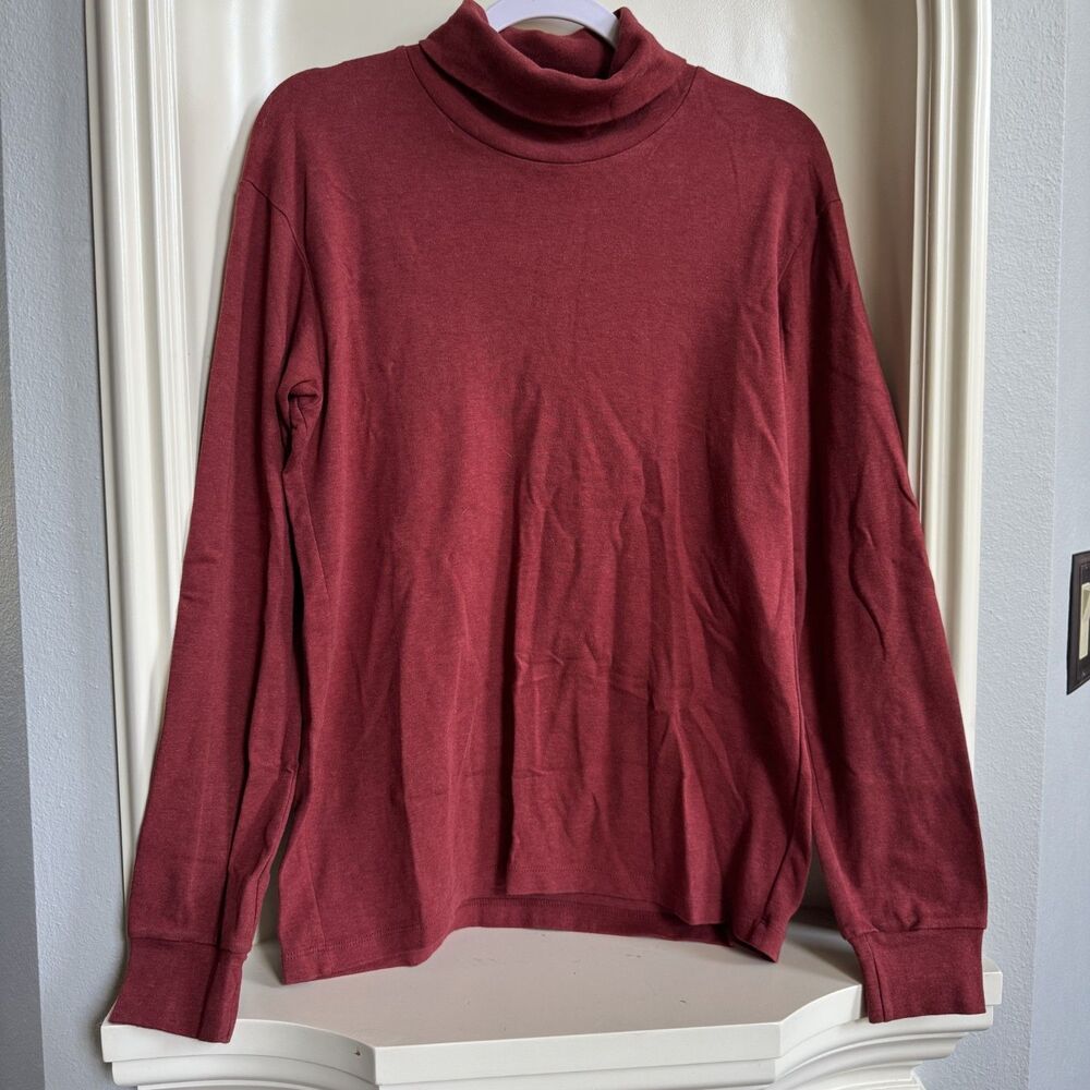 Uniqlo Red Turtleneck Size Medium